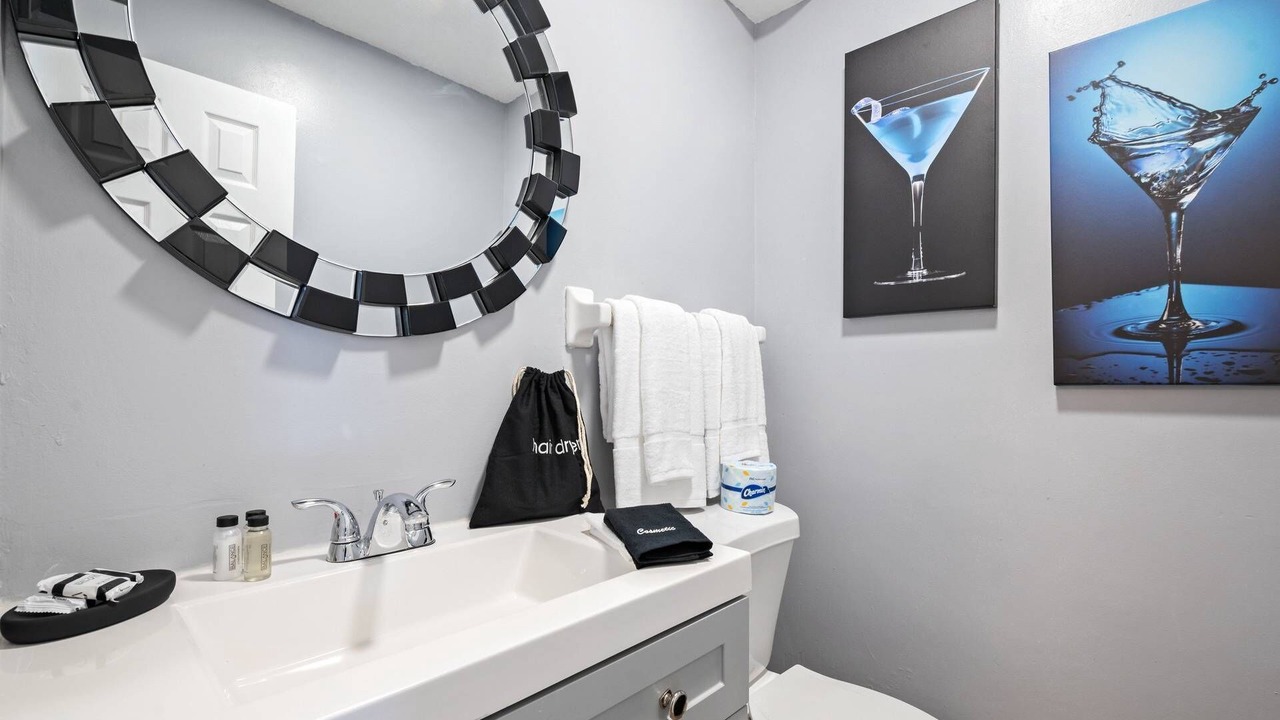 Photo of Bathroom in Lauderdale Lakes