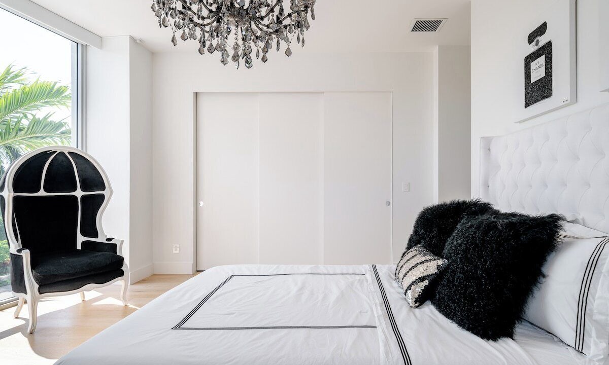 Photo of Bedroom in Highland Park Delray