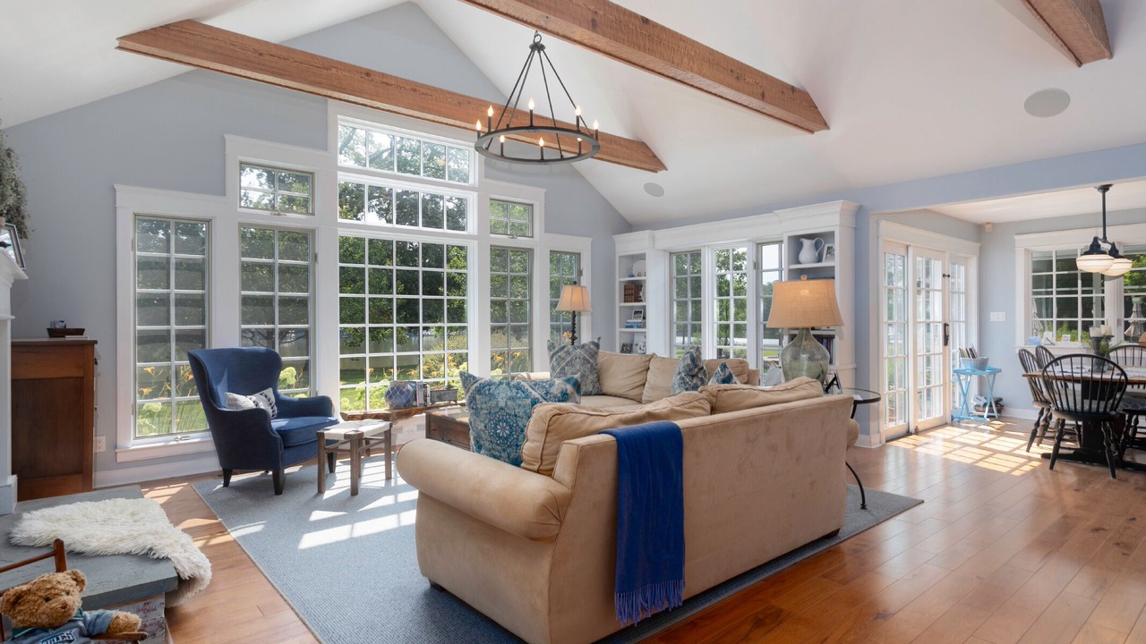 Photo of Livingroom in Easton