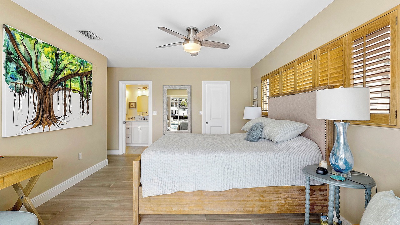 Photo of Bedroom in Coral Shores