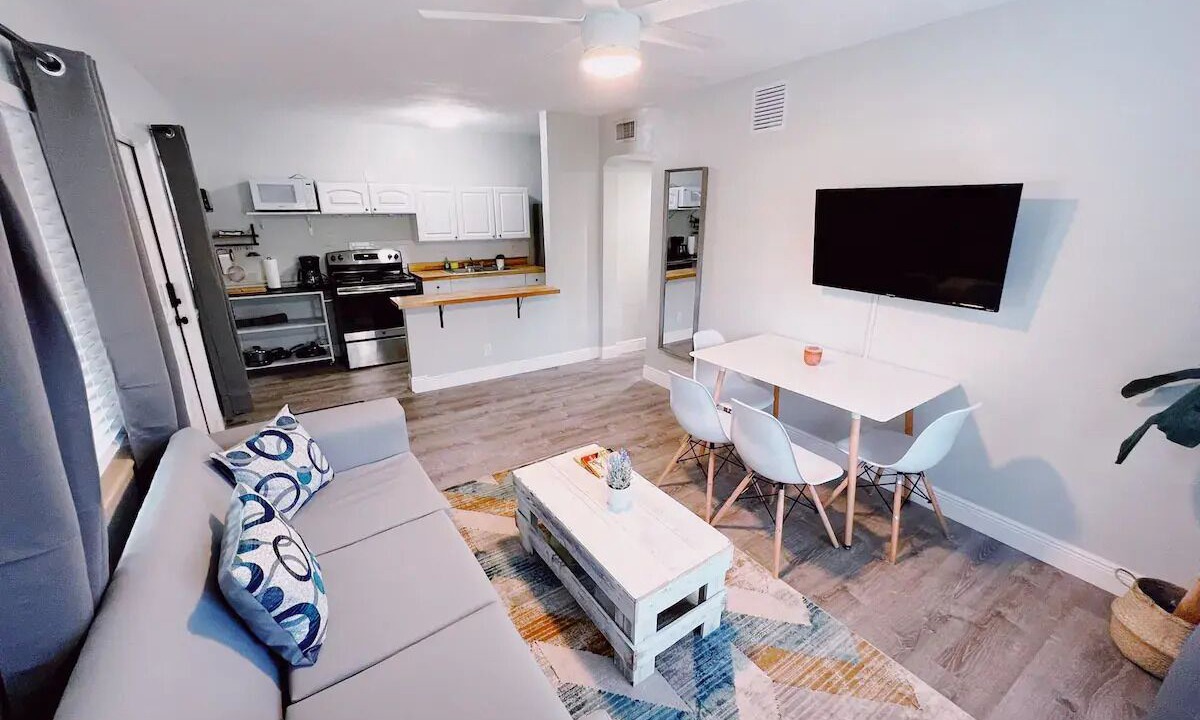 Photo of Livingroom in Coral Ridge
