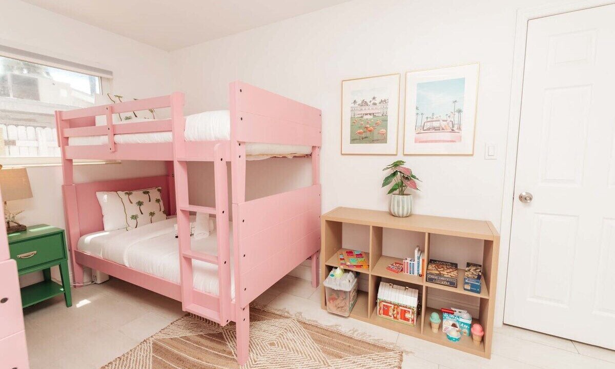 Photo of Bedroom in Wilton Manors