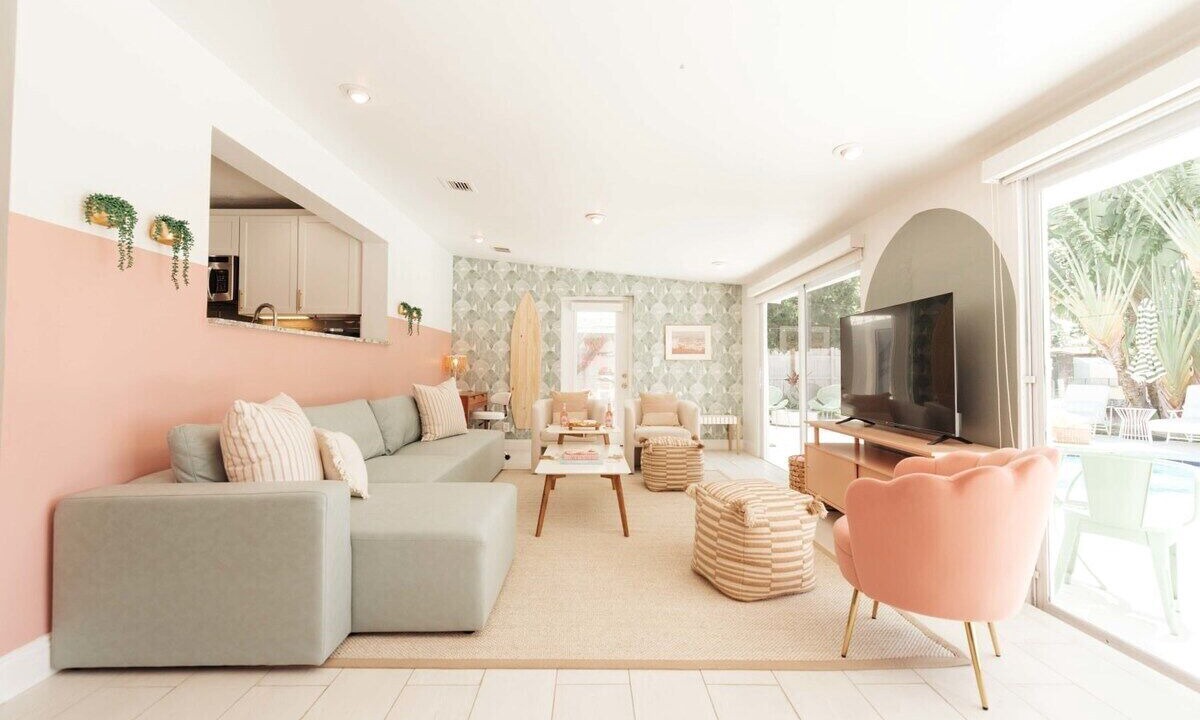 Photo of Livingroom in Wilton Manors