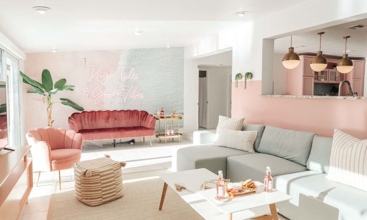Photo of Livingroom in Wilton Manors