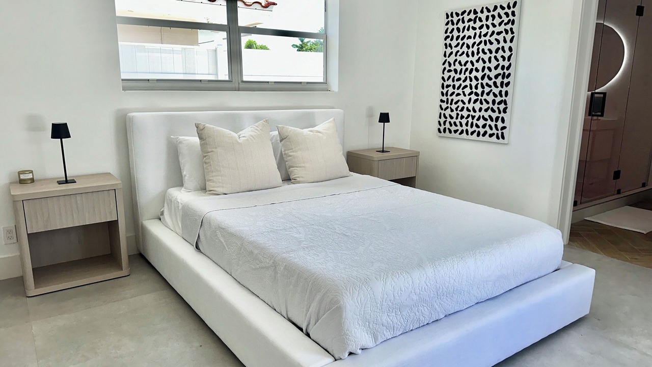 Photo of Bedroom in Coral Ridge Isles