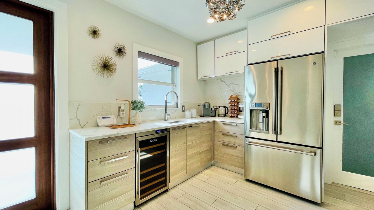 Photo of Kitchen in Lauderdale Beach
