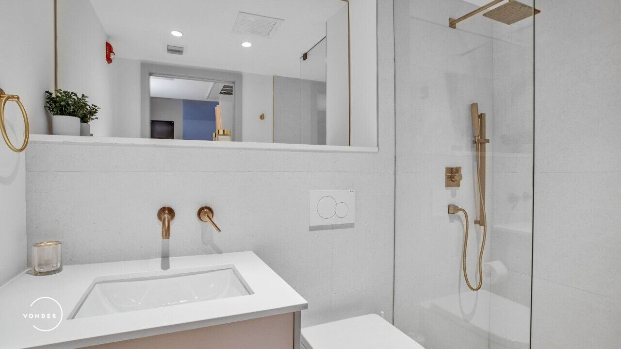 Photo of Bathroom in South Pointe