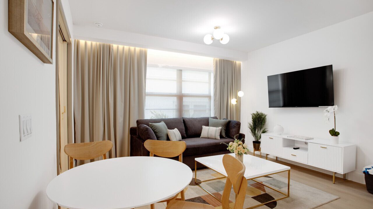 Photo of Livingroom in South Pointe