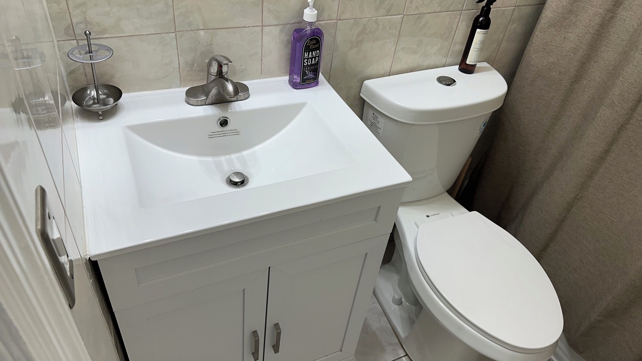 Photo of Bathroom in Driftwood