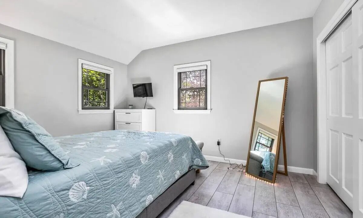 Photo of Bedroom in Centerville