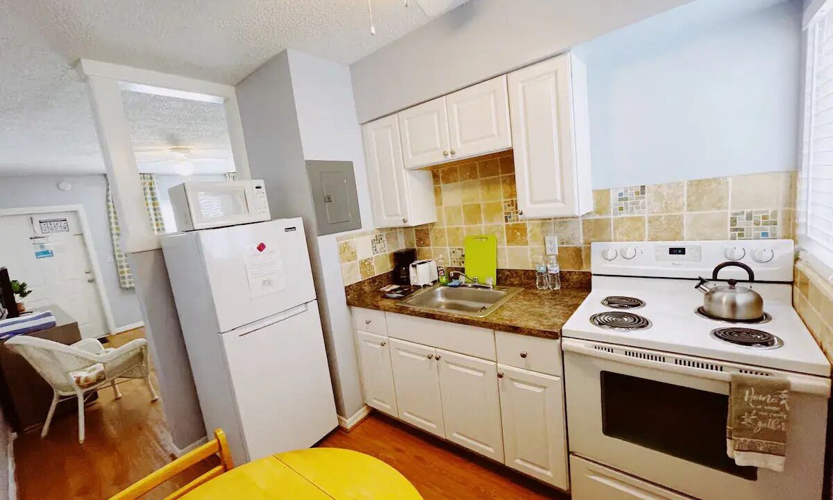 Photo of Kitchen in Lauderdale-by-the-Sea