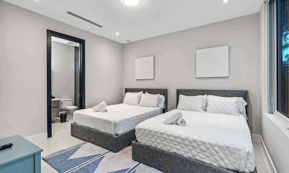 Photo of Bedroom in Ojus