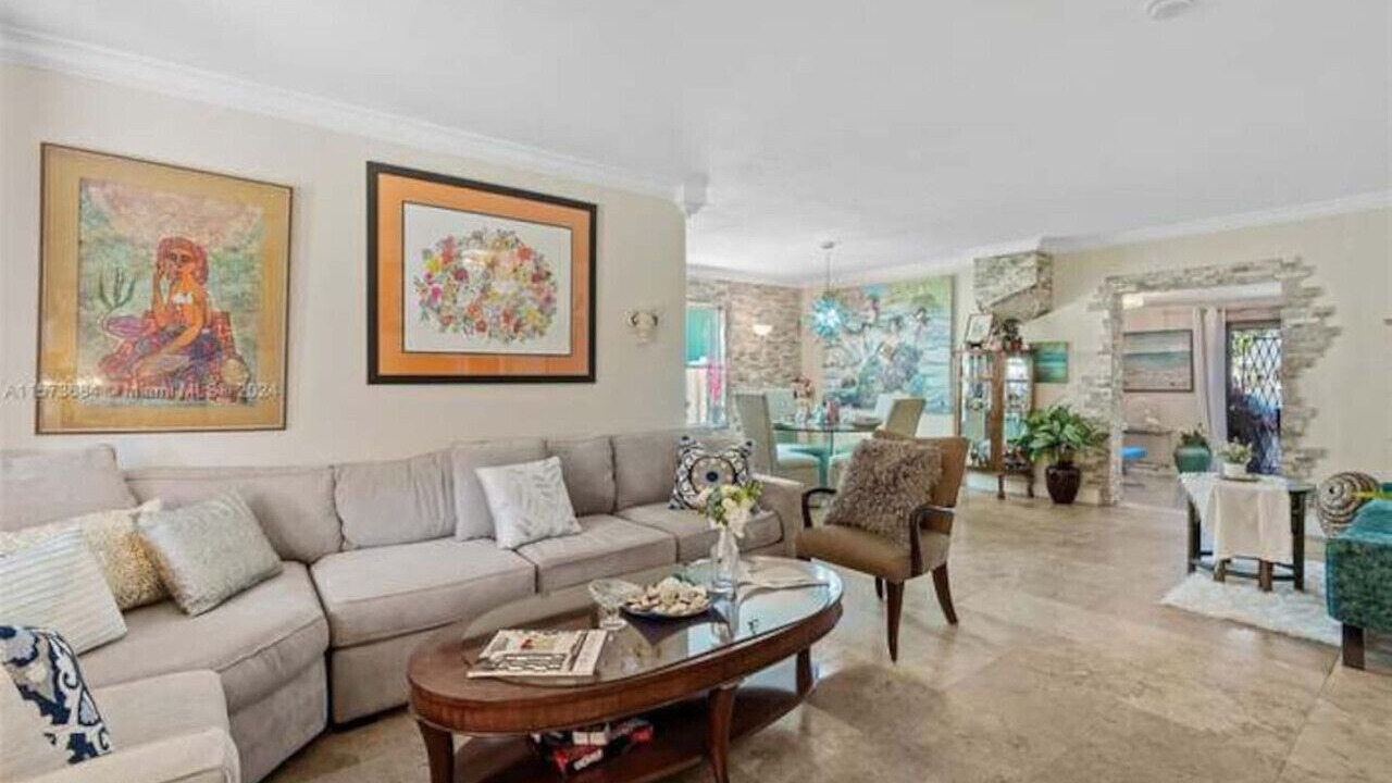 Photo of Bedroom in Hallandale Beach