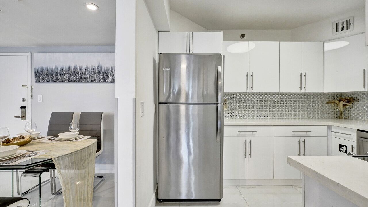 Photo of Kitchen in Mid Beach