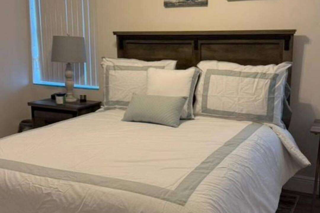 Photo of Bedroom in Miami Gardens