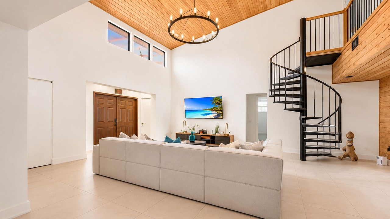 Photo of Bedroom in North Bay Village