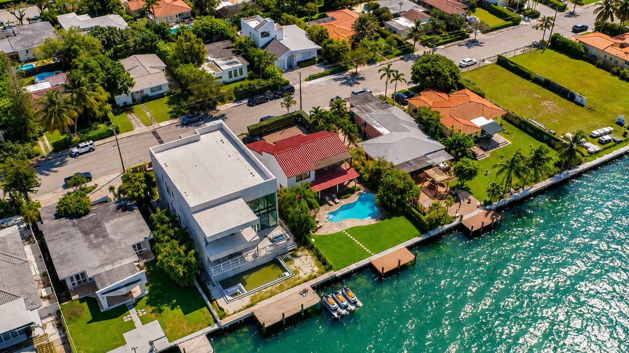 Photo of Outdoor in North Bay Village
