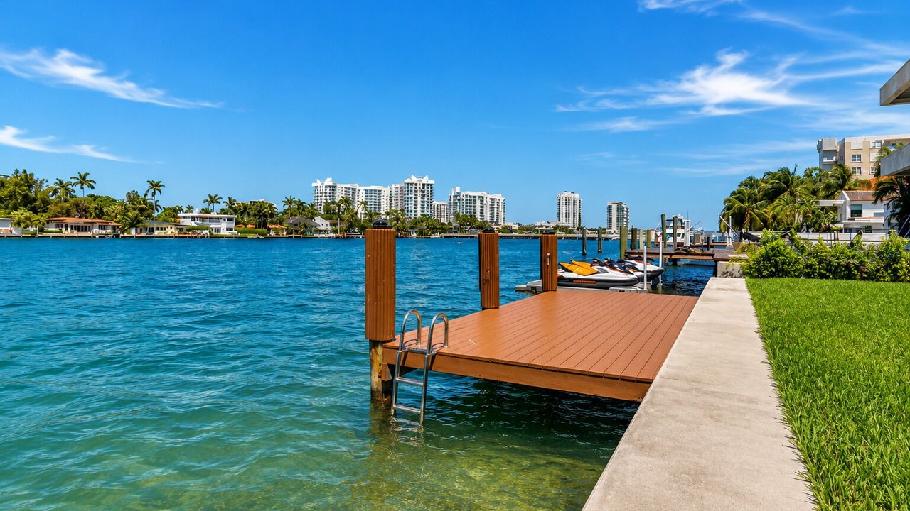 Photo of Outdoor in North Bay Village