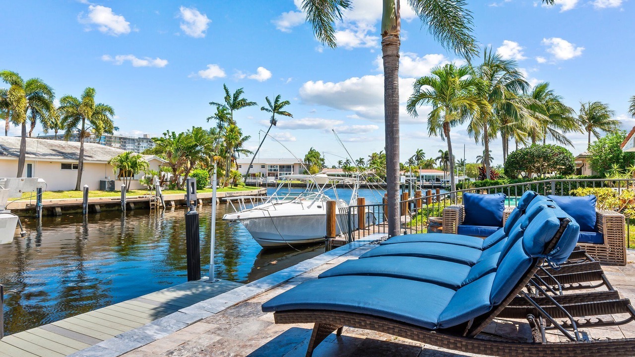 Photo of Patio Balcony in Garden Isles