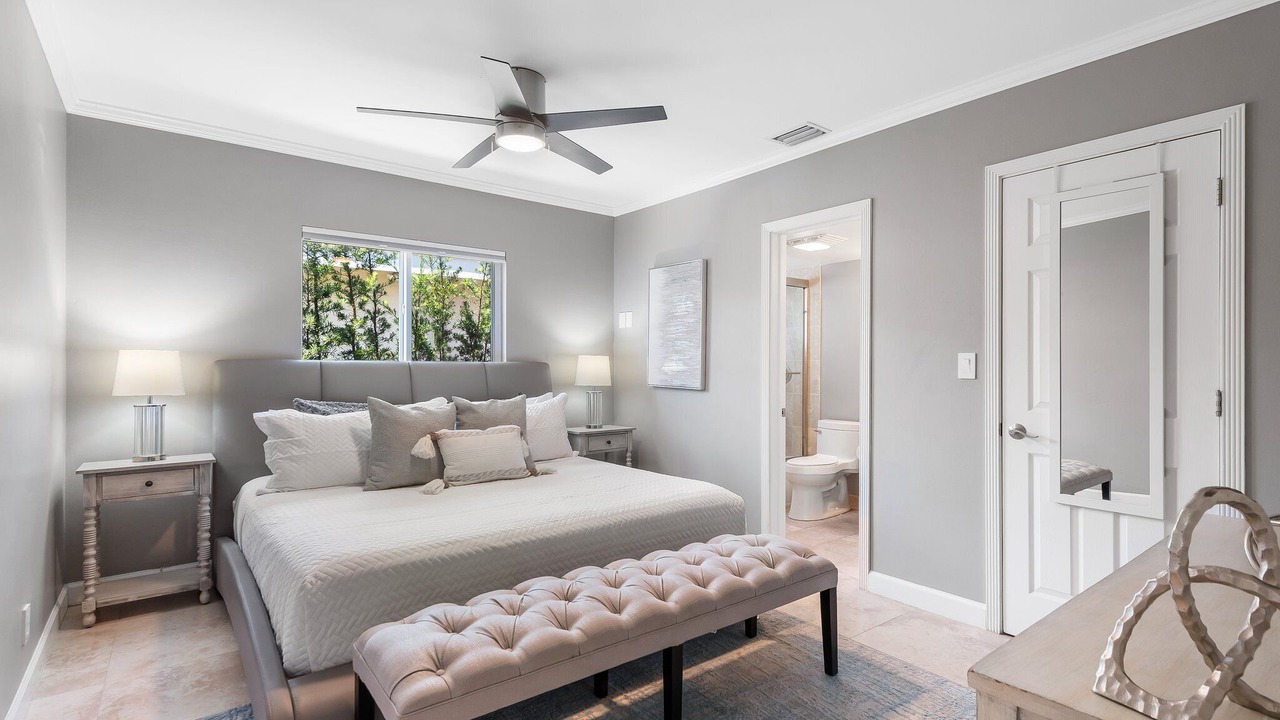 Photo of Bedroom in Garden Isles