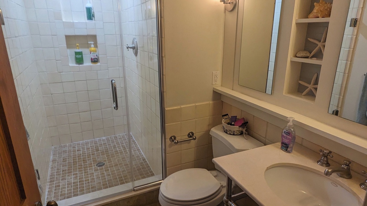 Photo of Bathroom in Greenbush