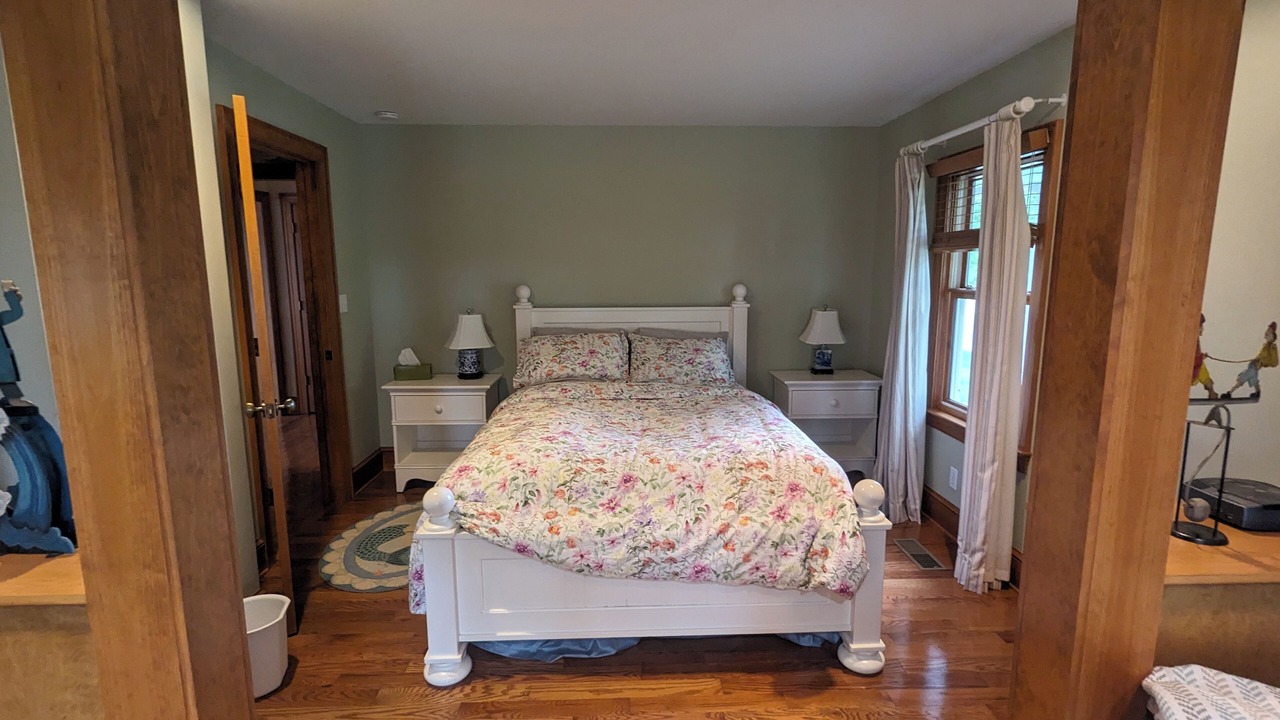 Photo of Bedroom in Greenbush