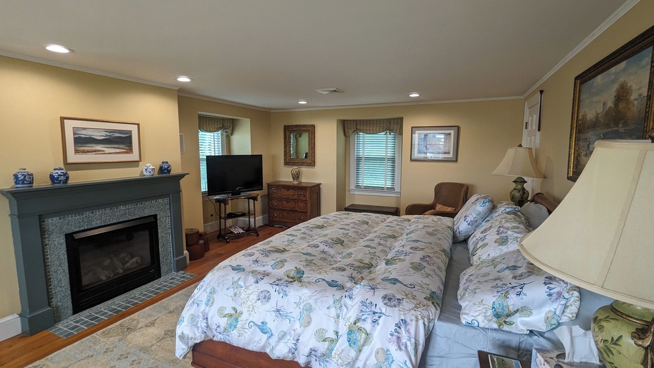 Photo of Bedroom in Greenbush
