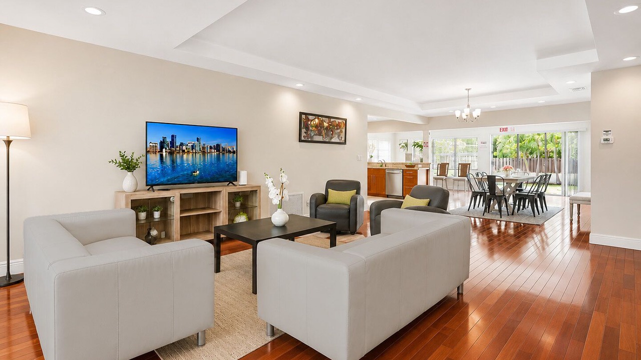 Photo of Livingroom in South Lake