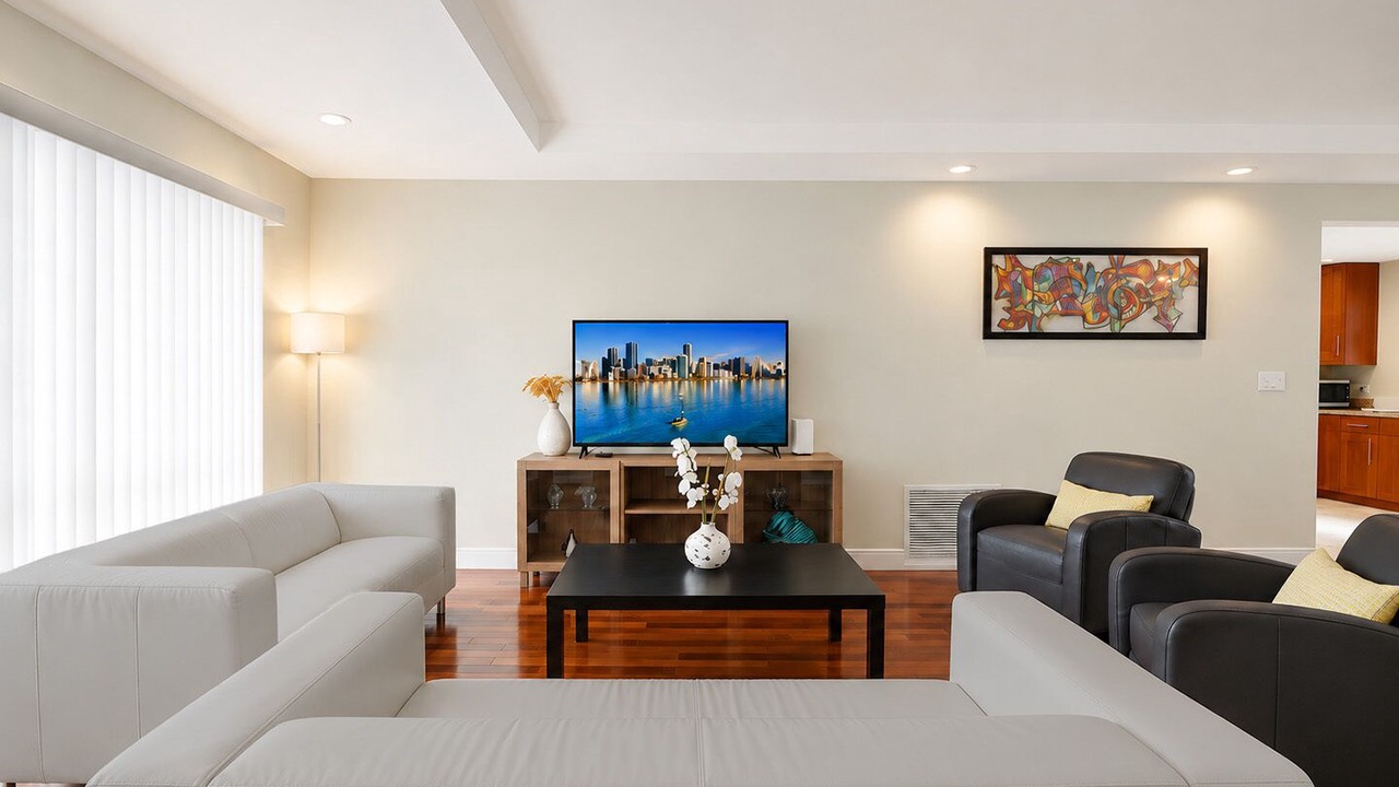 Photo of Livingroom in South Lake
