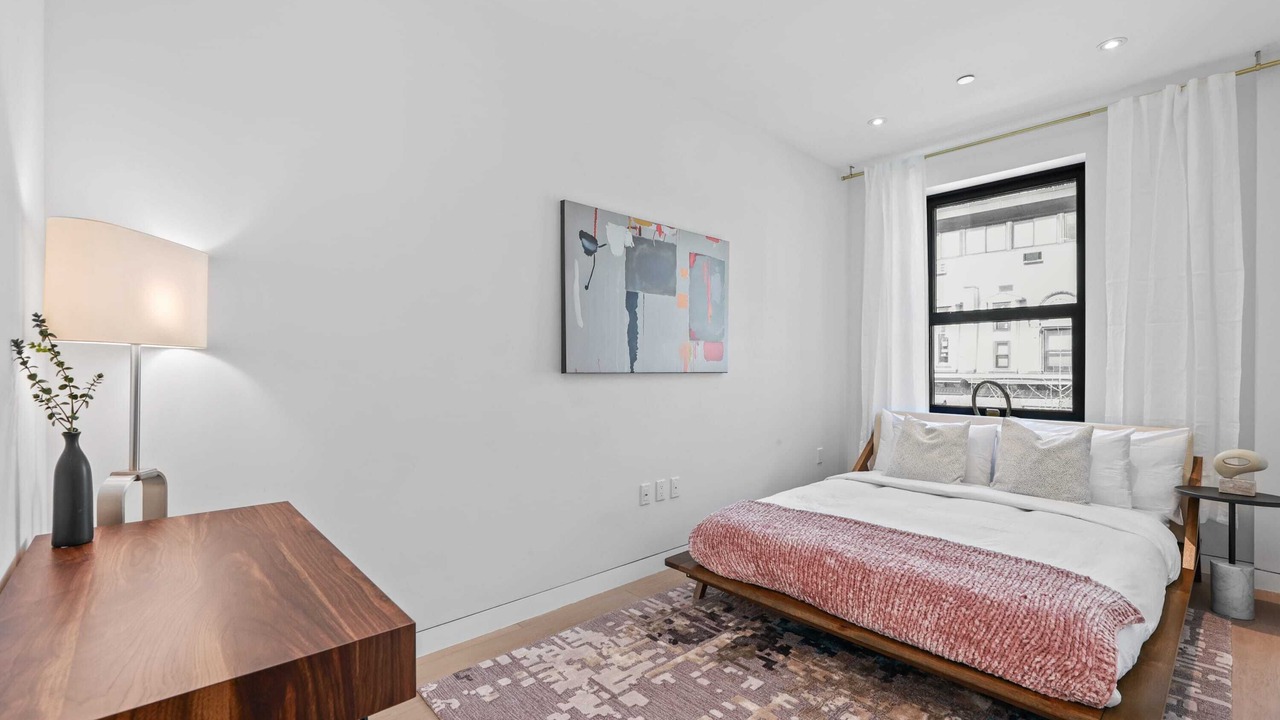 Photo of Bedroom in Bloomingdale