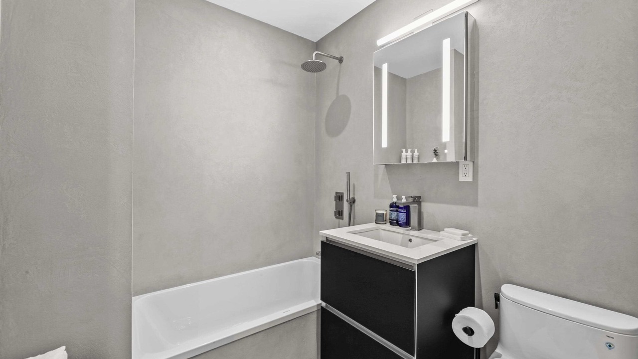 Photo of Bathroom in Bloomingdale