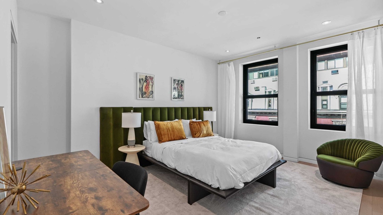 Photo of Bedroom in Bloomingdale
