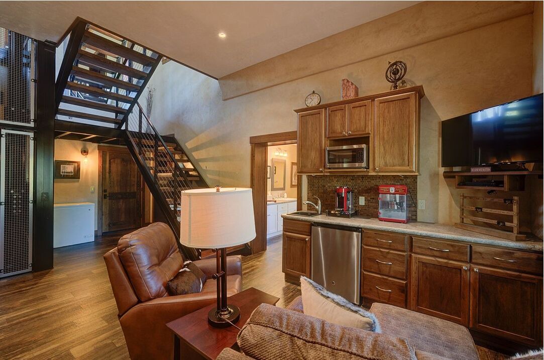 Photo of Livingroom in Rexford
