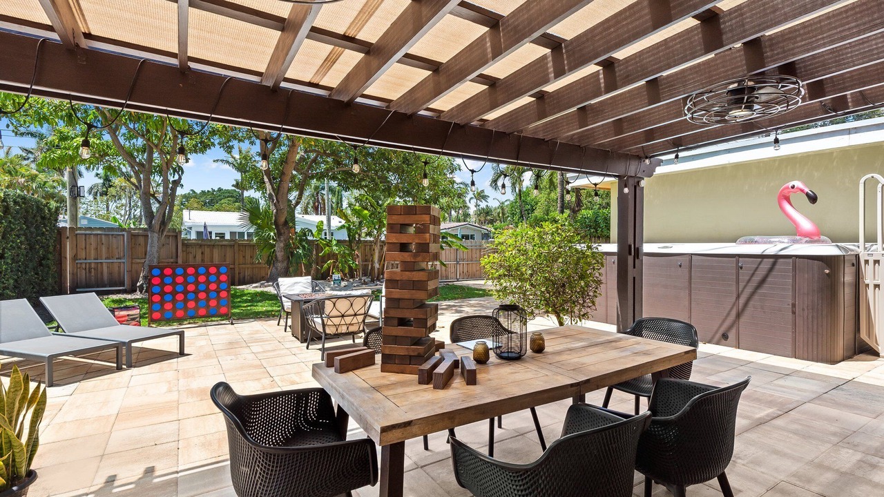 Photo of Outdoor in Royal Poinciana