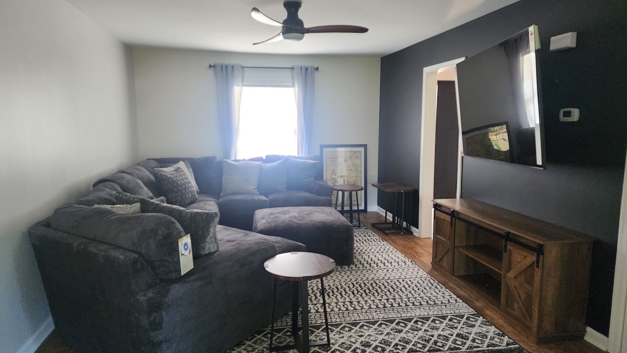Photo of Livingroom in Milton