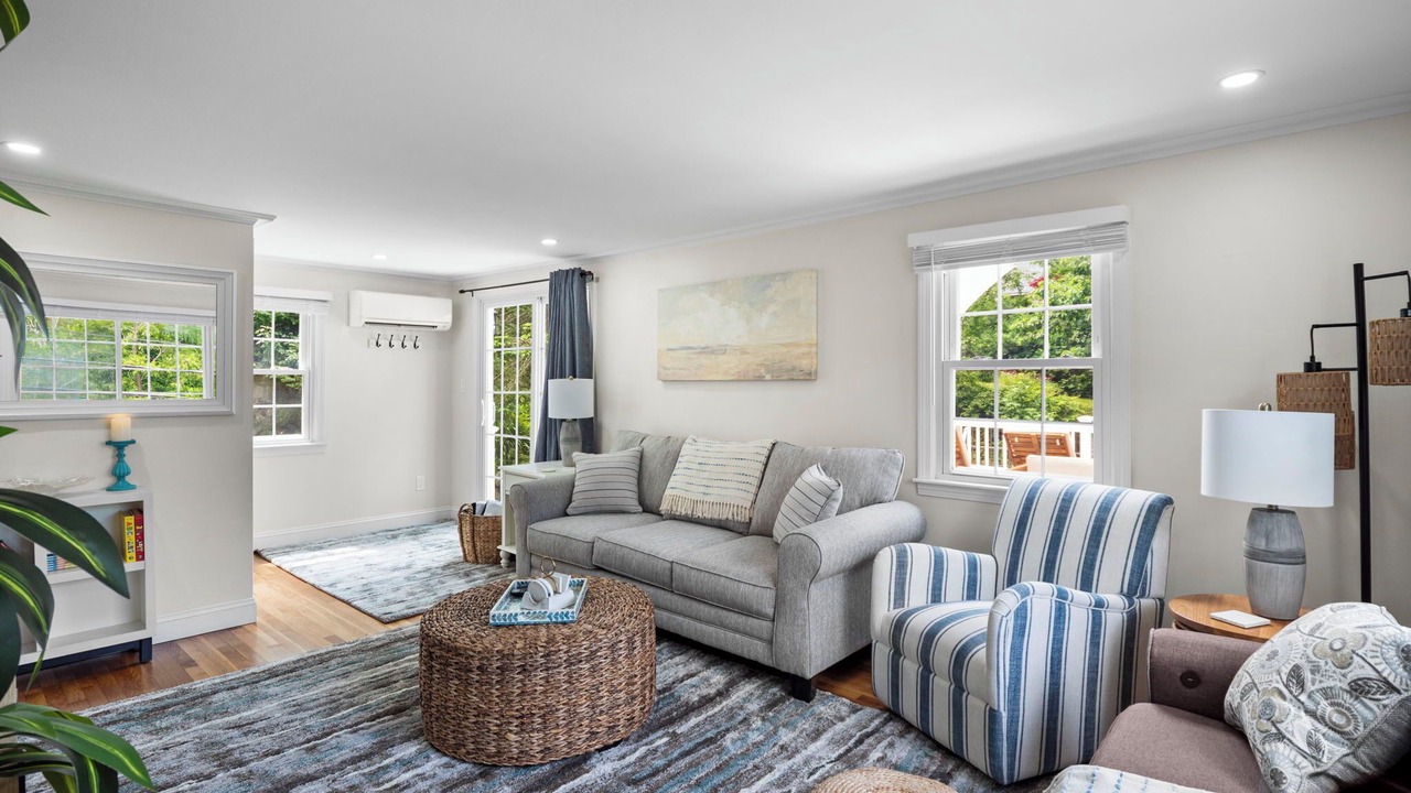 Photo of Livingroom in Gloucester