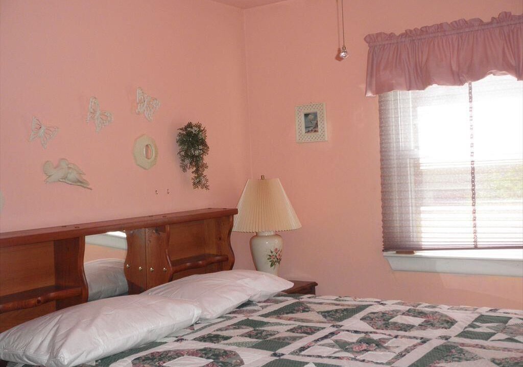 Photo of Bedroom in Town Bank