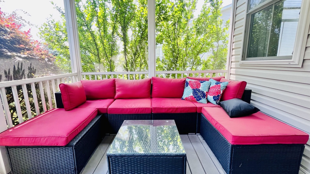 Photo of Livingroom in Swann Cove
