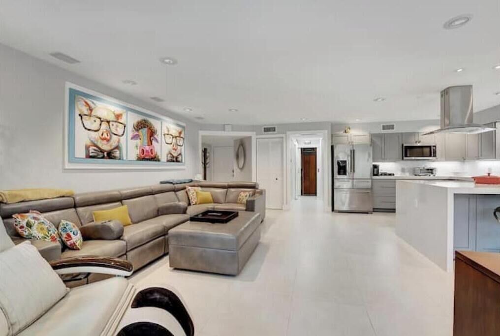 Photo of Livingroom in Boca Raton