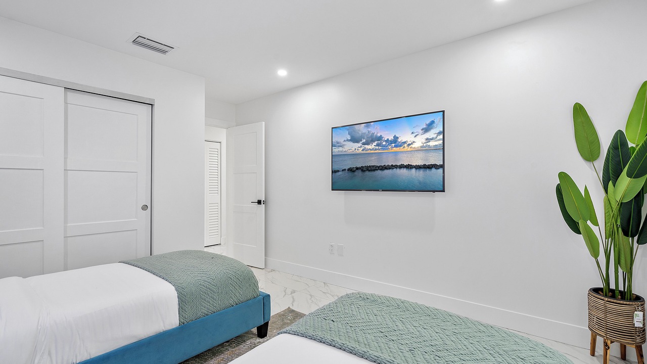Photo of Bedroom in Miami Gardens