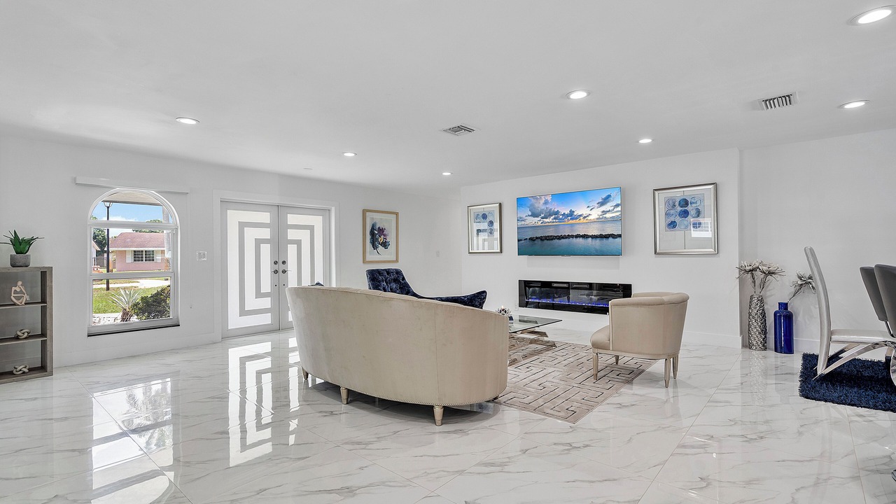 Photo of Livingroom in Miami Gardens