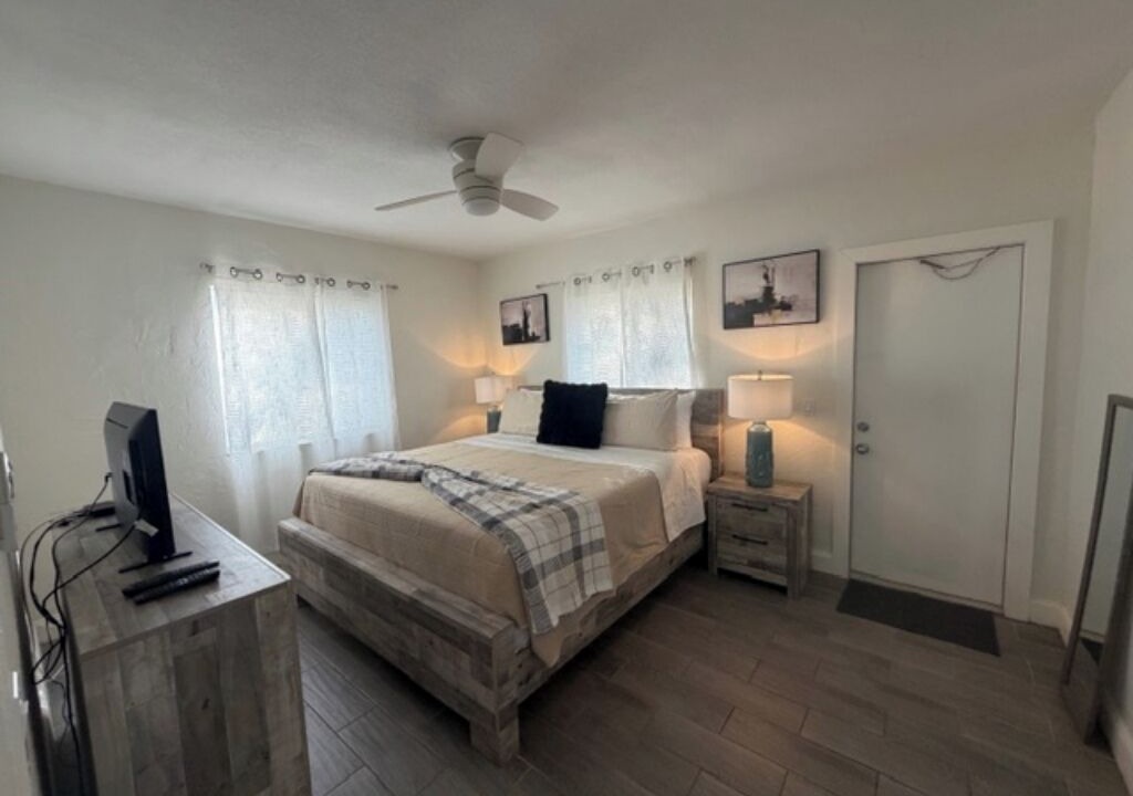 Photo of Bedroom in Deerfield Beach