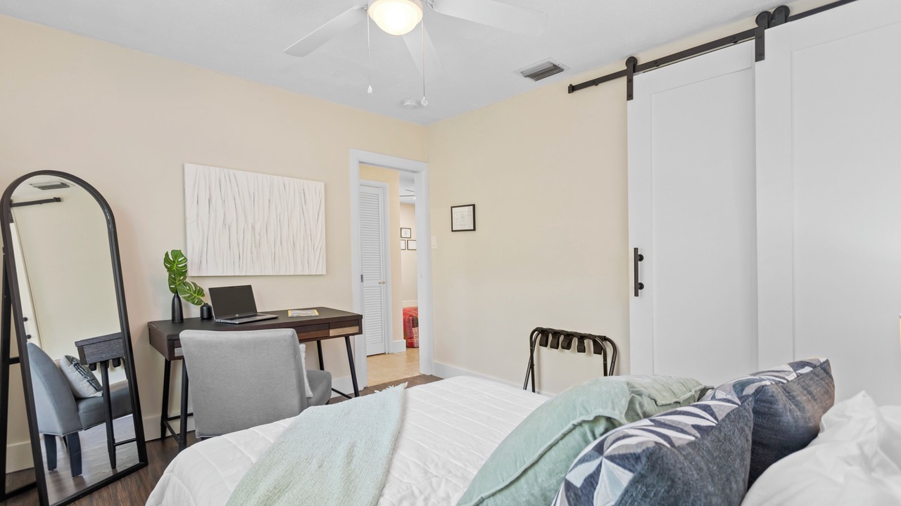 Photo of Bedroom in North Andrews Gardens