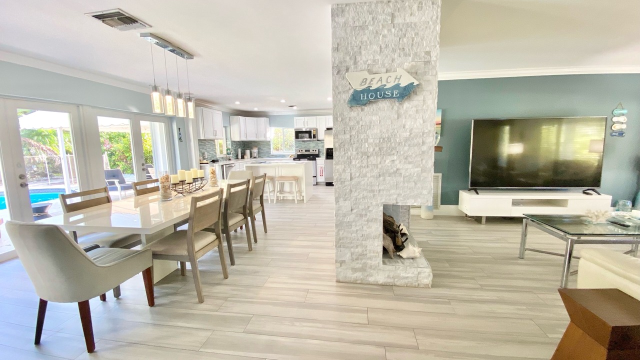 Photo of Others in Dolphin Isles