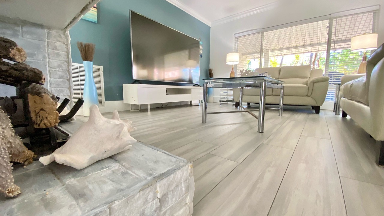 Photo of Livingroom in Dolphin Isles