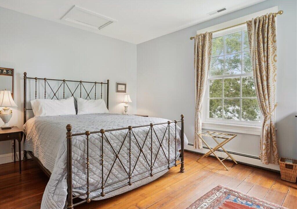 Photo of Bedroom in Unionville