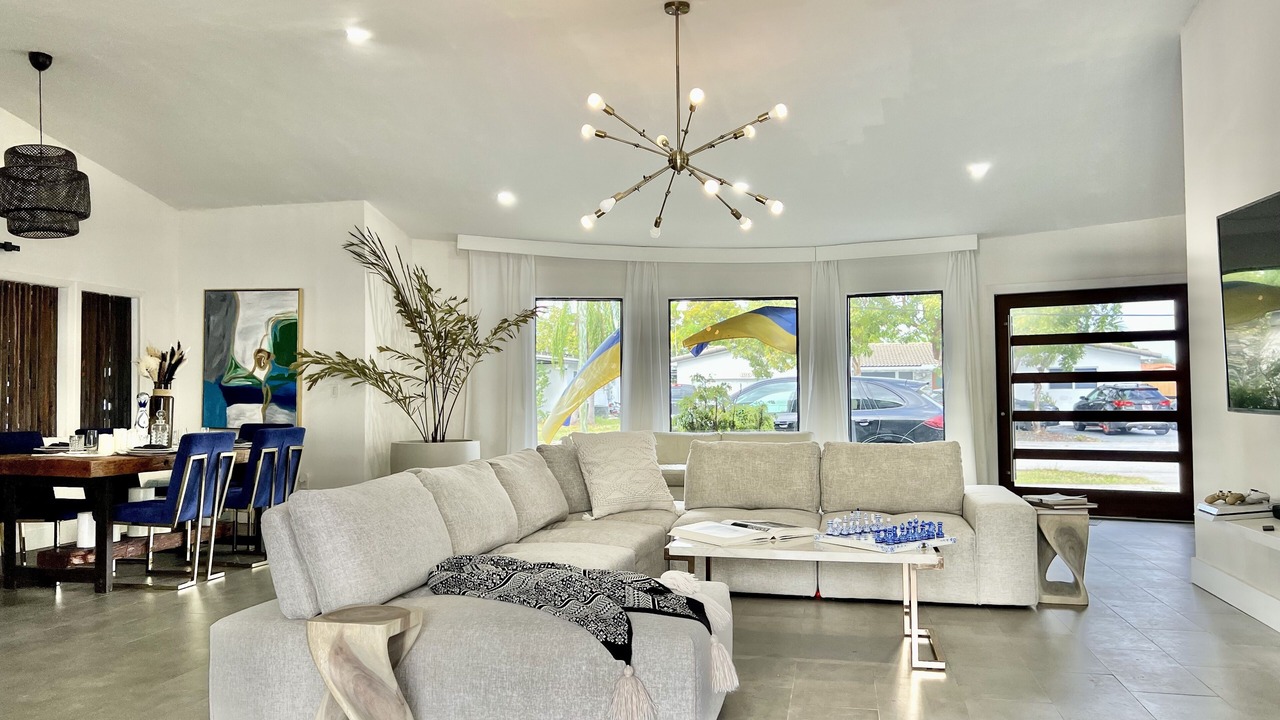 Photo of Livingroom in Ojus