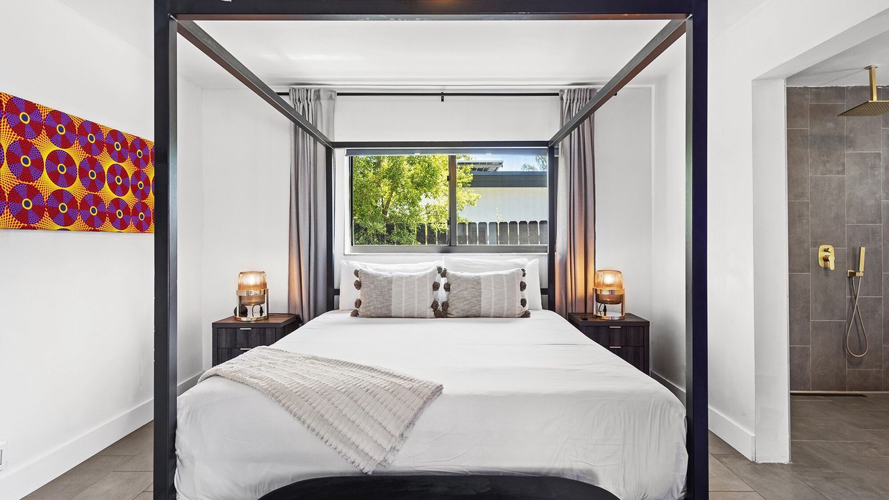 Photo of Bedroom in Ojus