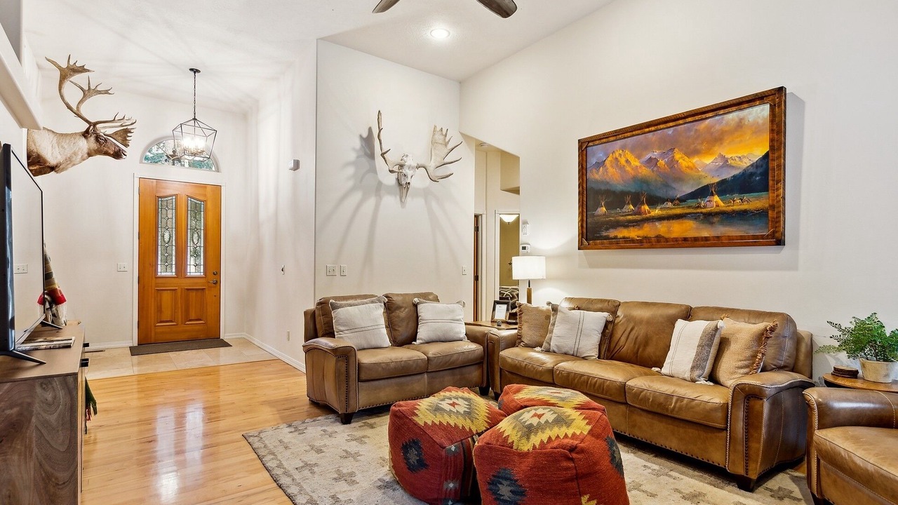 Photo of Livingroom in Columbia Falls