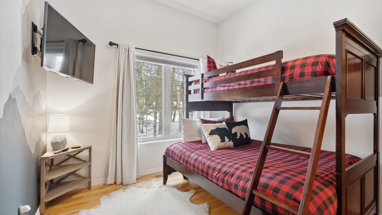 Photo of Bedroom in Columbia Falls